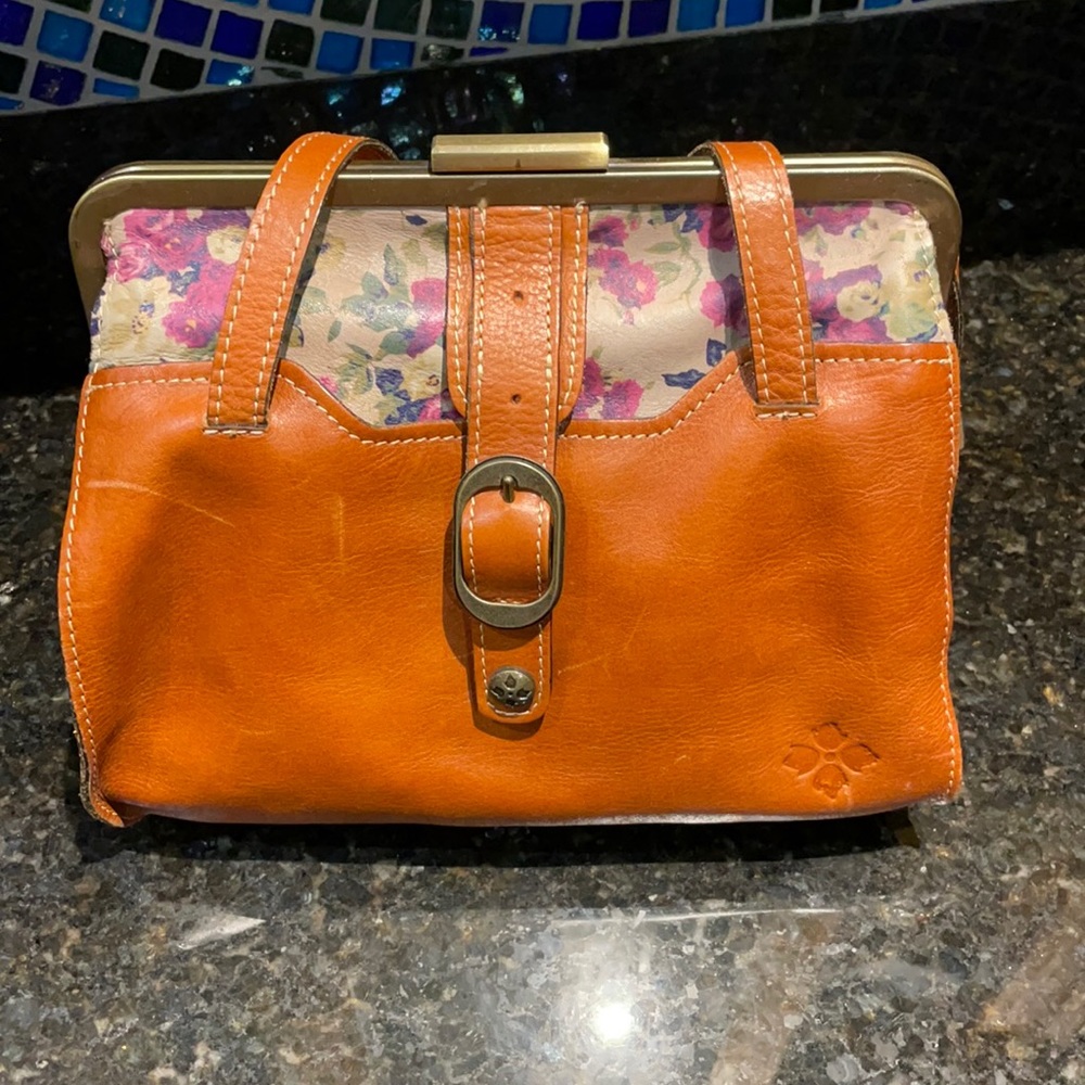 Patricia nash leather purse